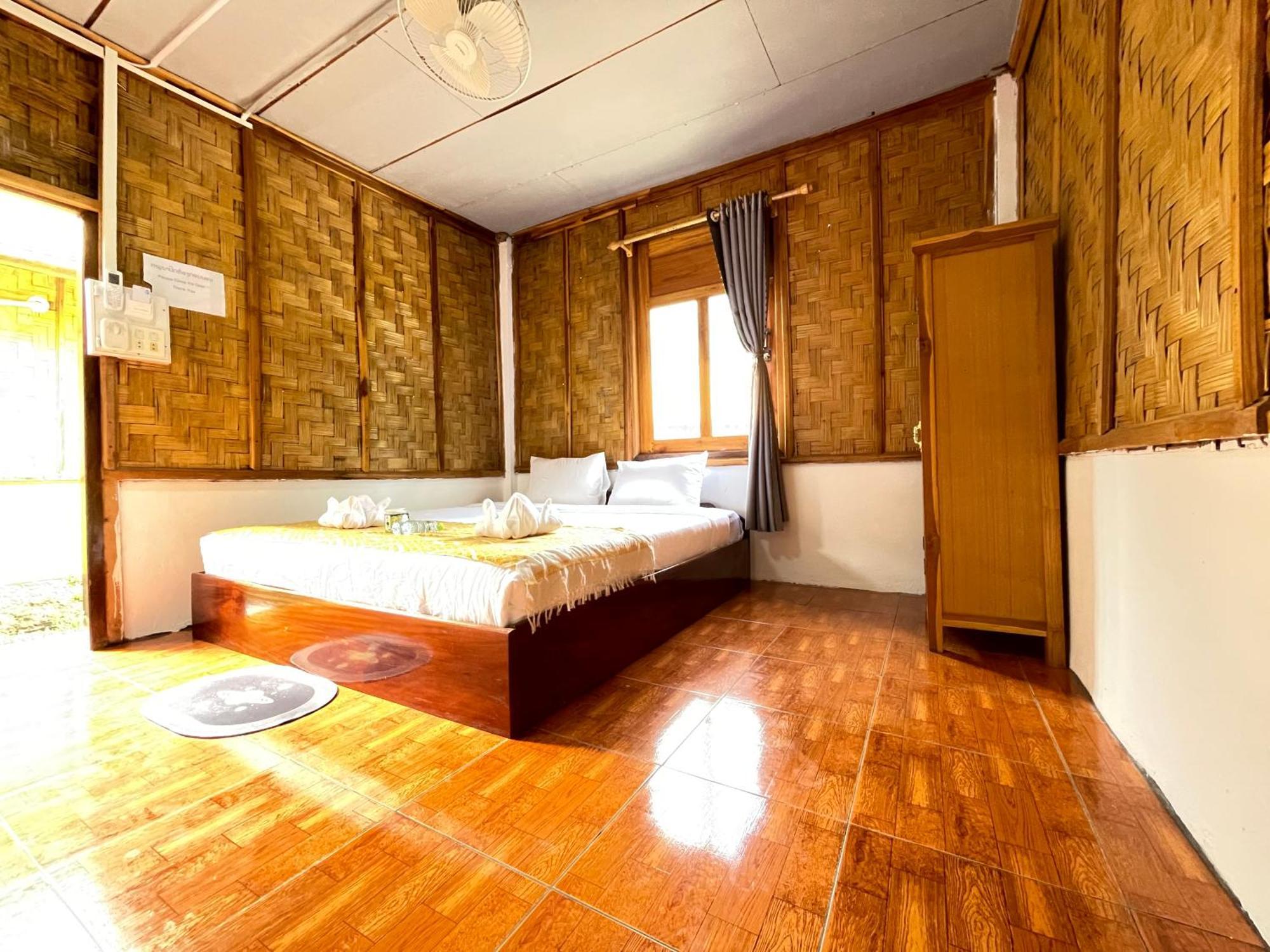 Nong Khiaw Ing Ing Mountain View Bed and Breakfast Buitenkant foto